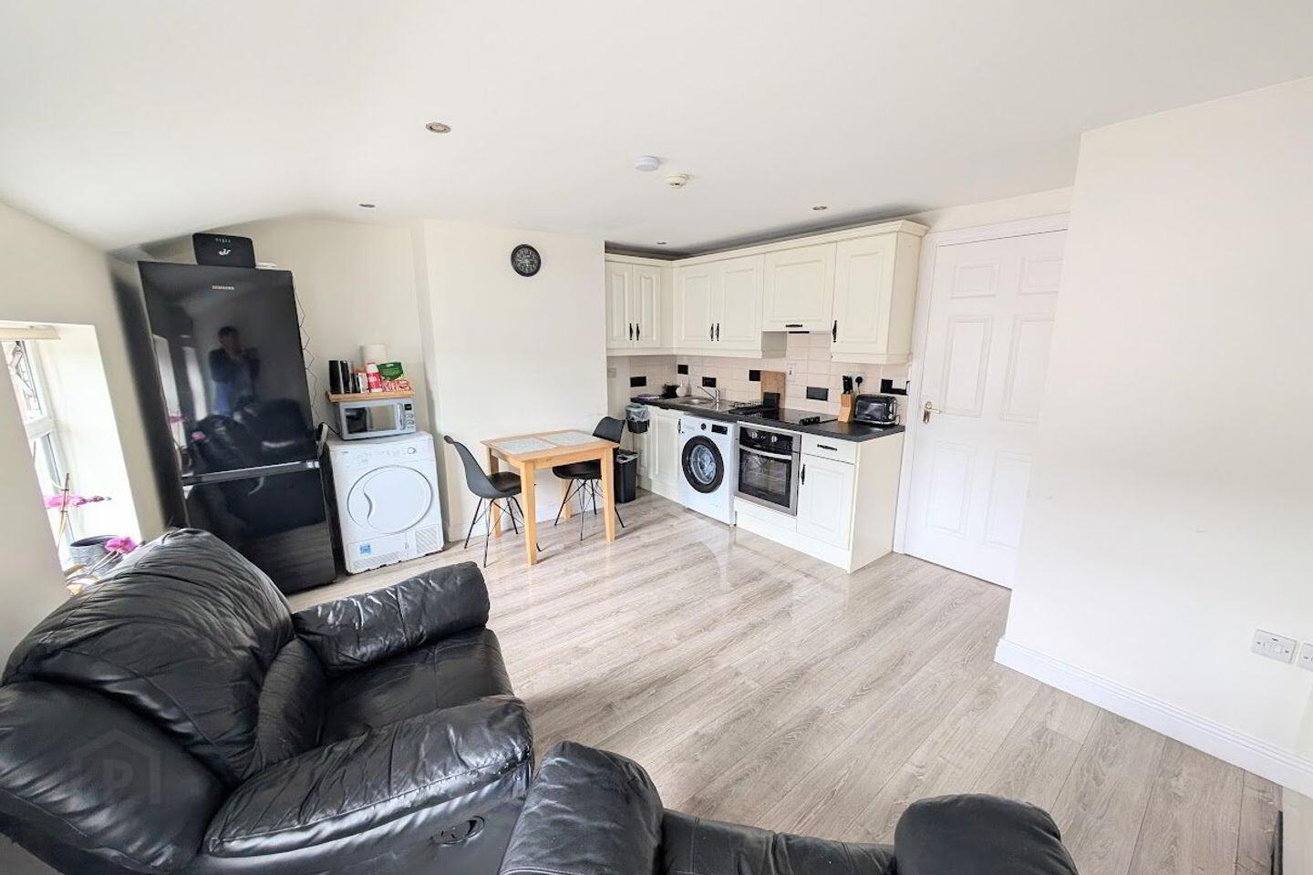 Apartment 6 6 McDonagh Street 3 of 8