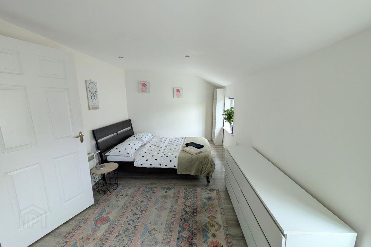 Apartment 6 6 McDonagh Street 7 of 8