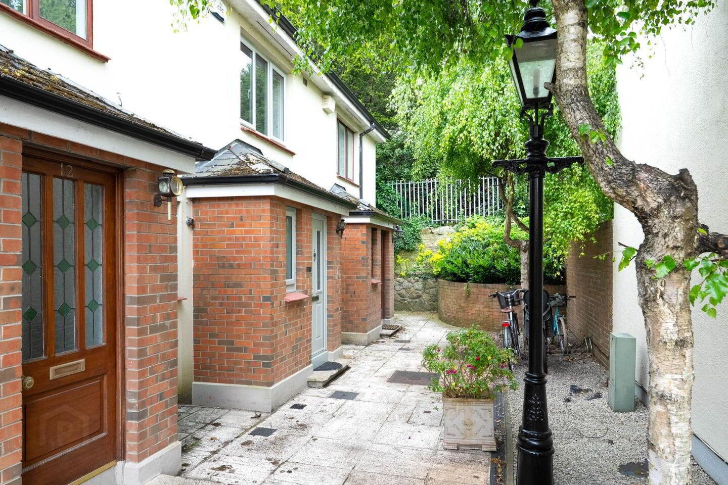 11 Orwell Bank 2 of 27