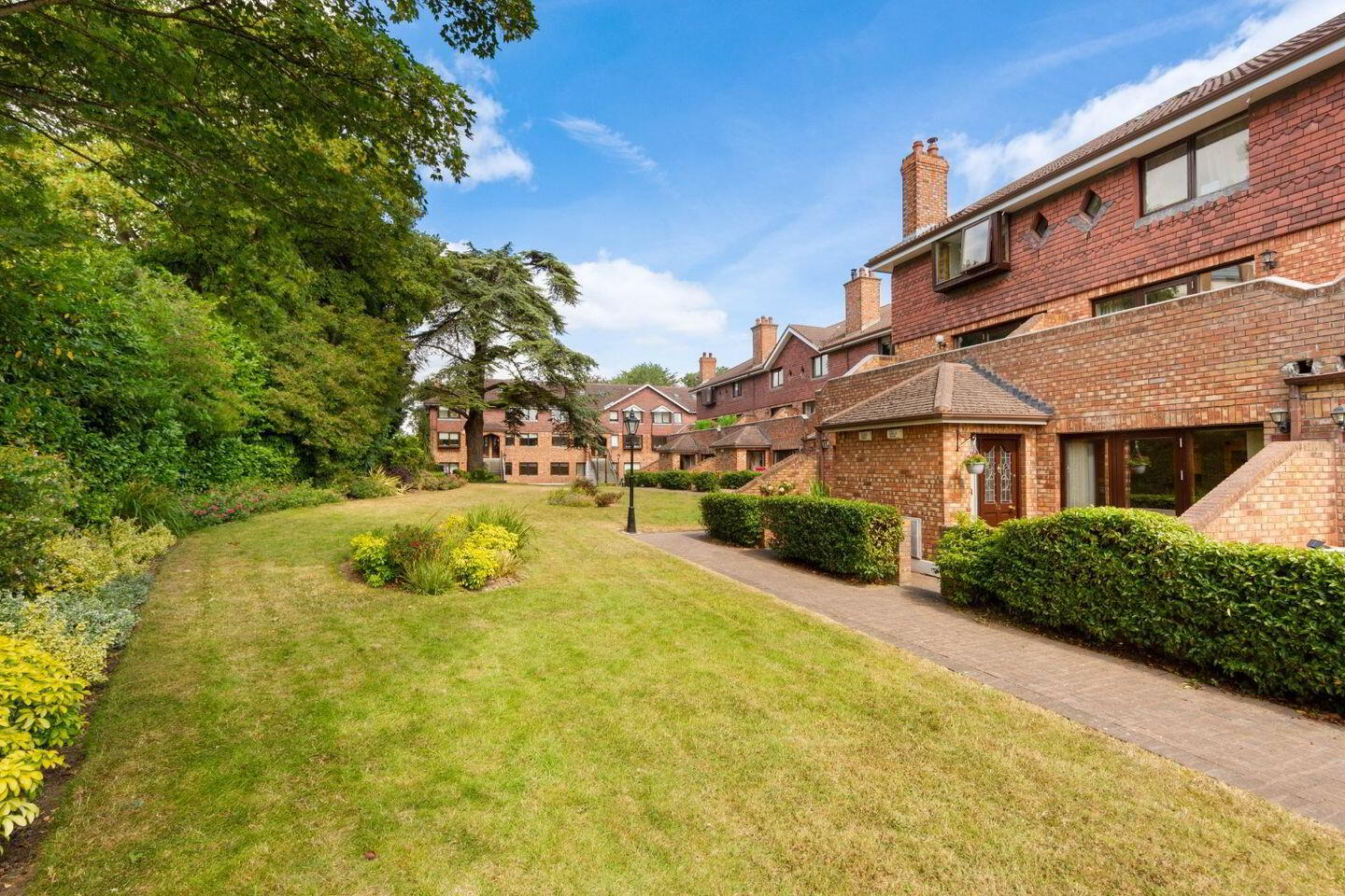 32 Mount Sandford 1 of 11