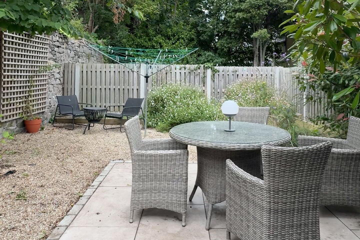 27A Greenmount Lawns 13 of 14