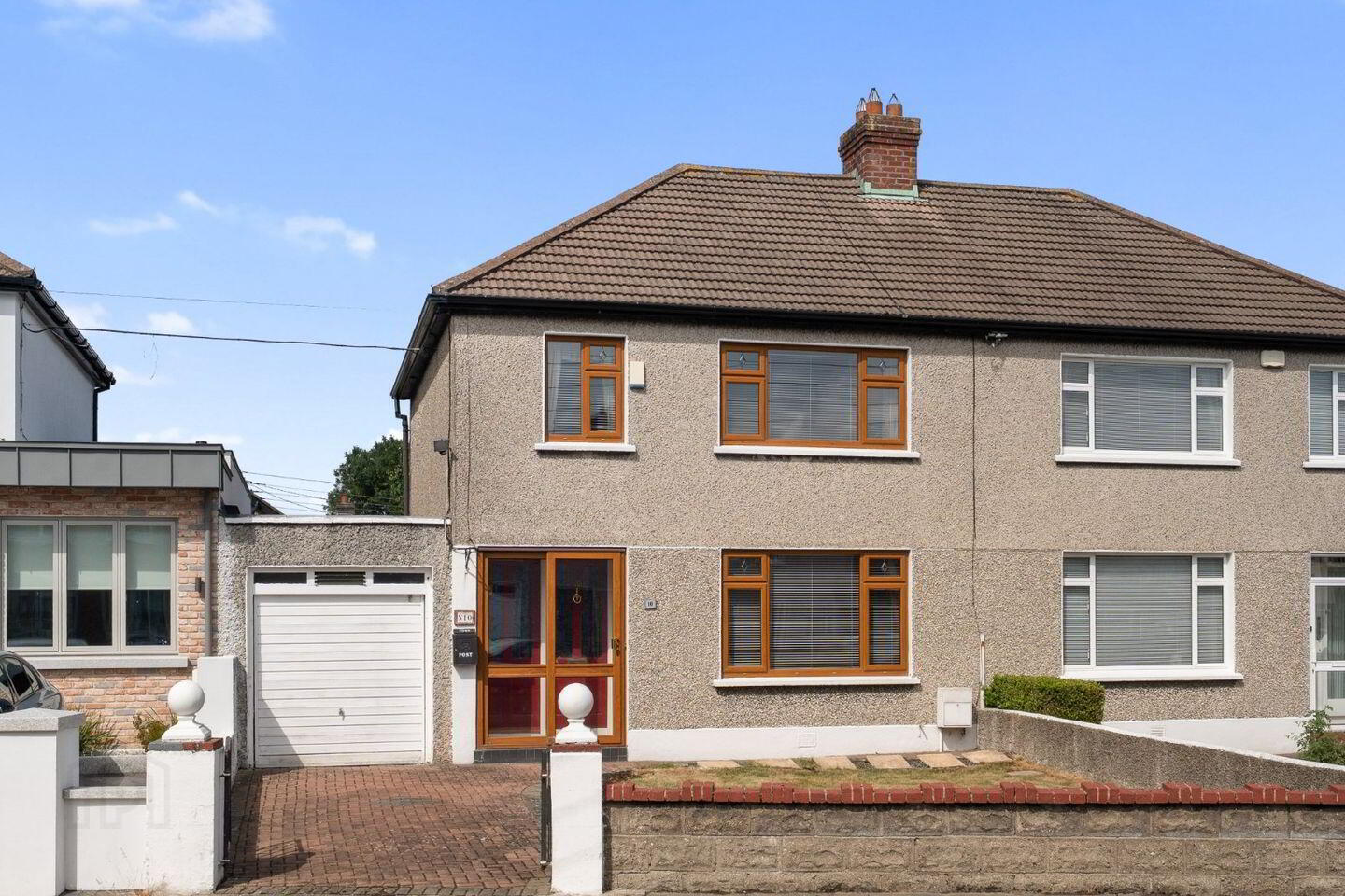10 Hillsbrook Drive 1 of 12
