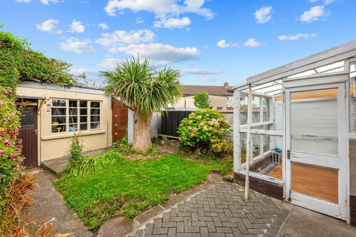 18 Percy French Road 11 of 12