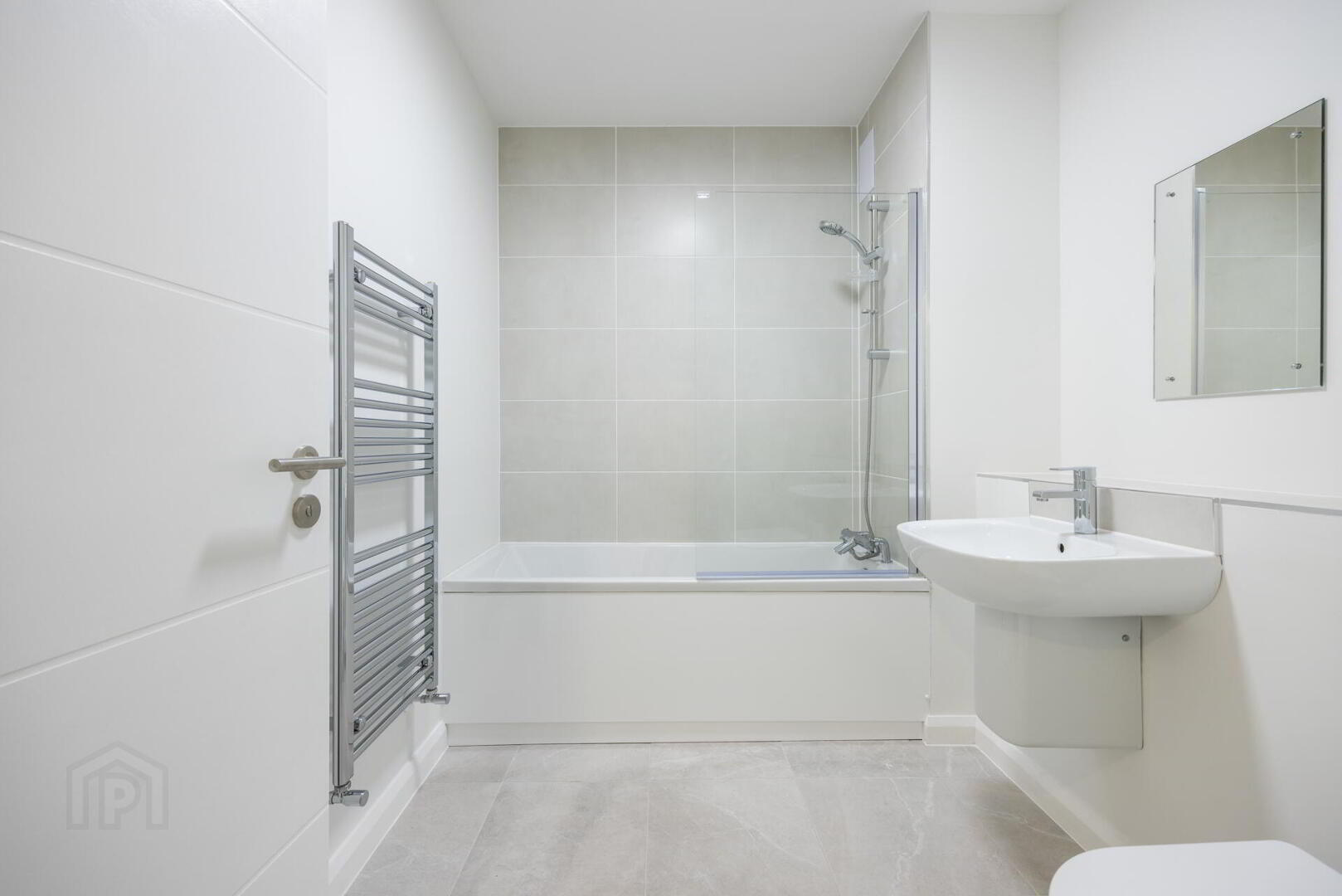 Apt 35, 1 Kings Hall Road 12 of 13