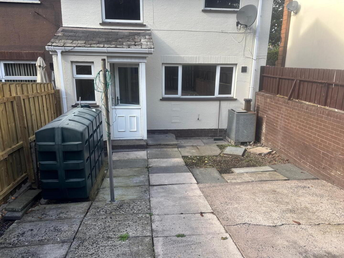 4 Sandy Row 11 of 12