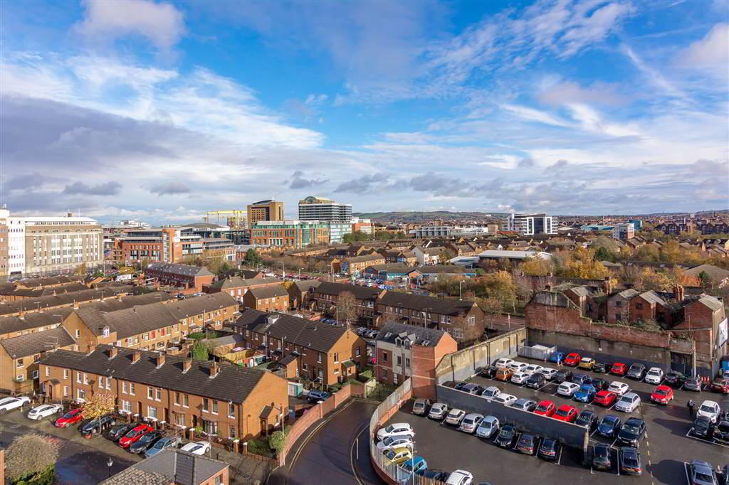 33 Winter Gardens 11 of 11
