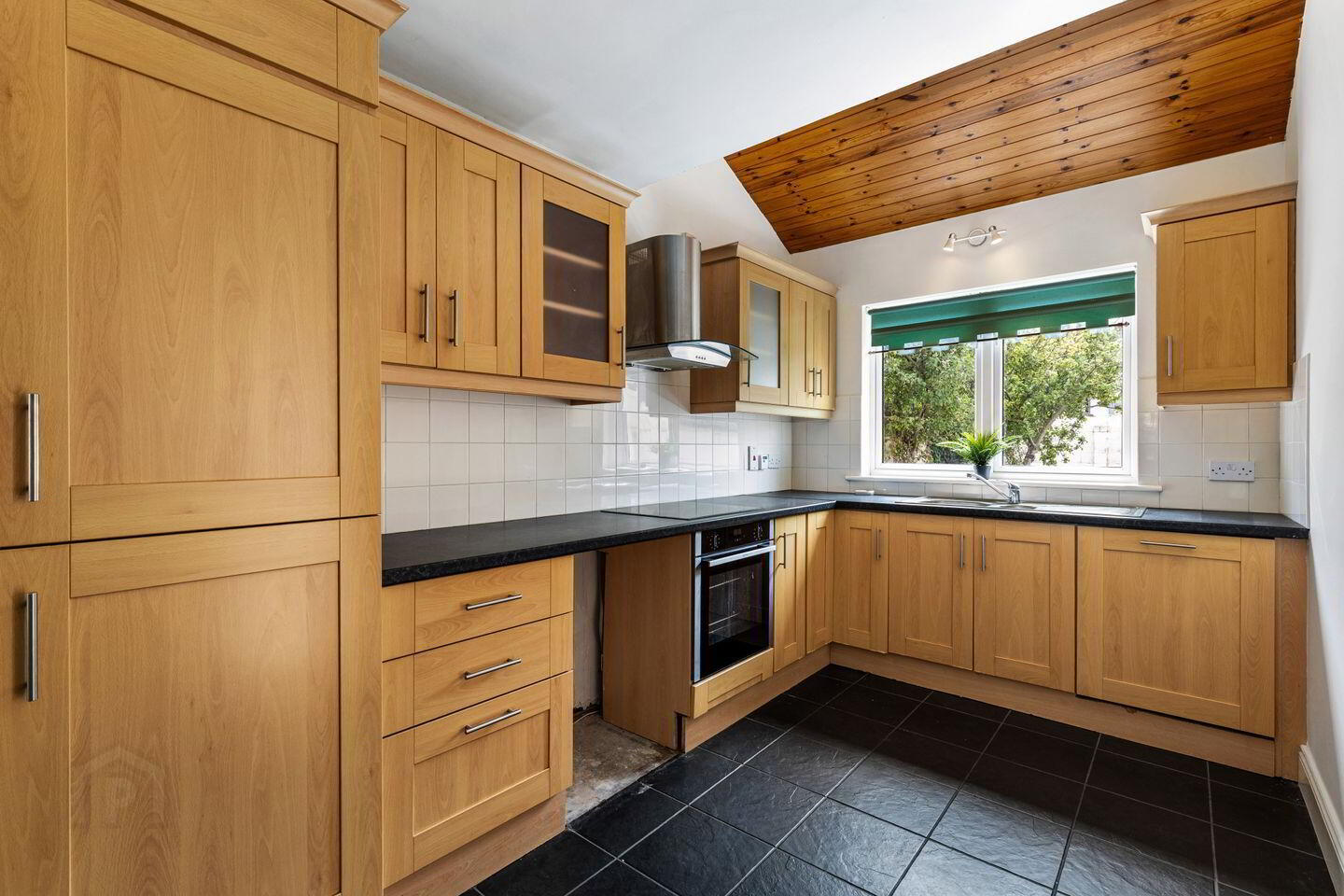 7 Beverton Close 3 of 13