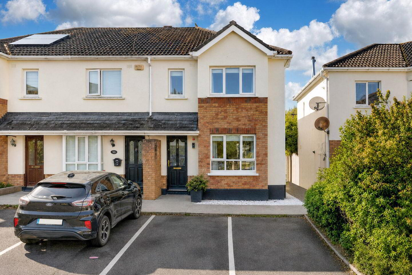 28 Castleview Court 1 of 12