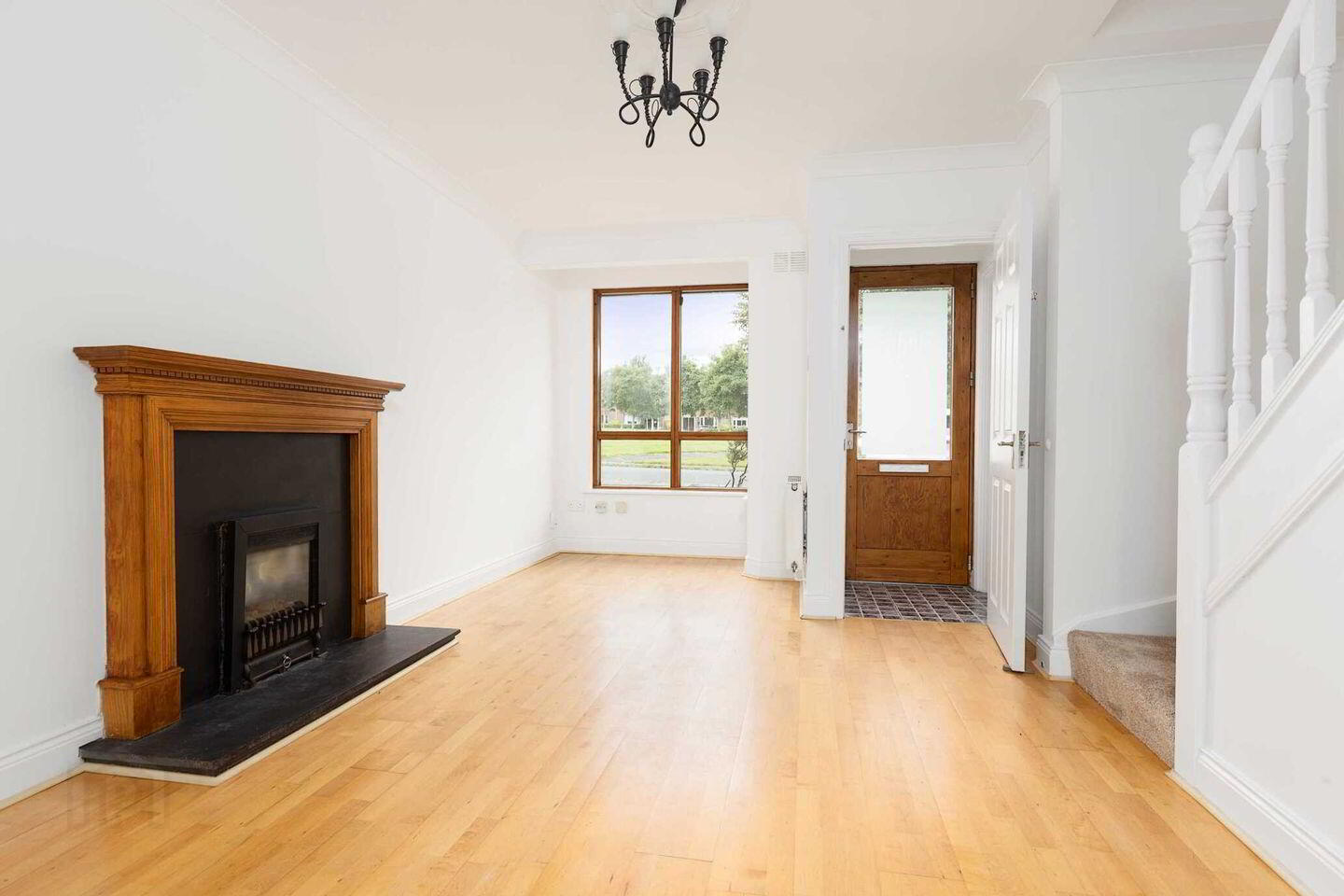 6 Ridgewood Square 3 of 26