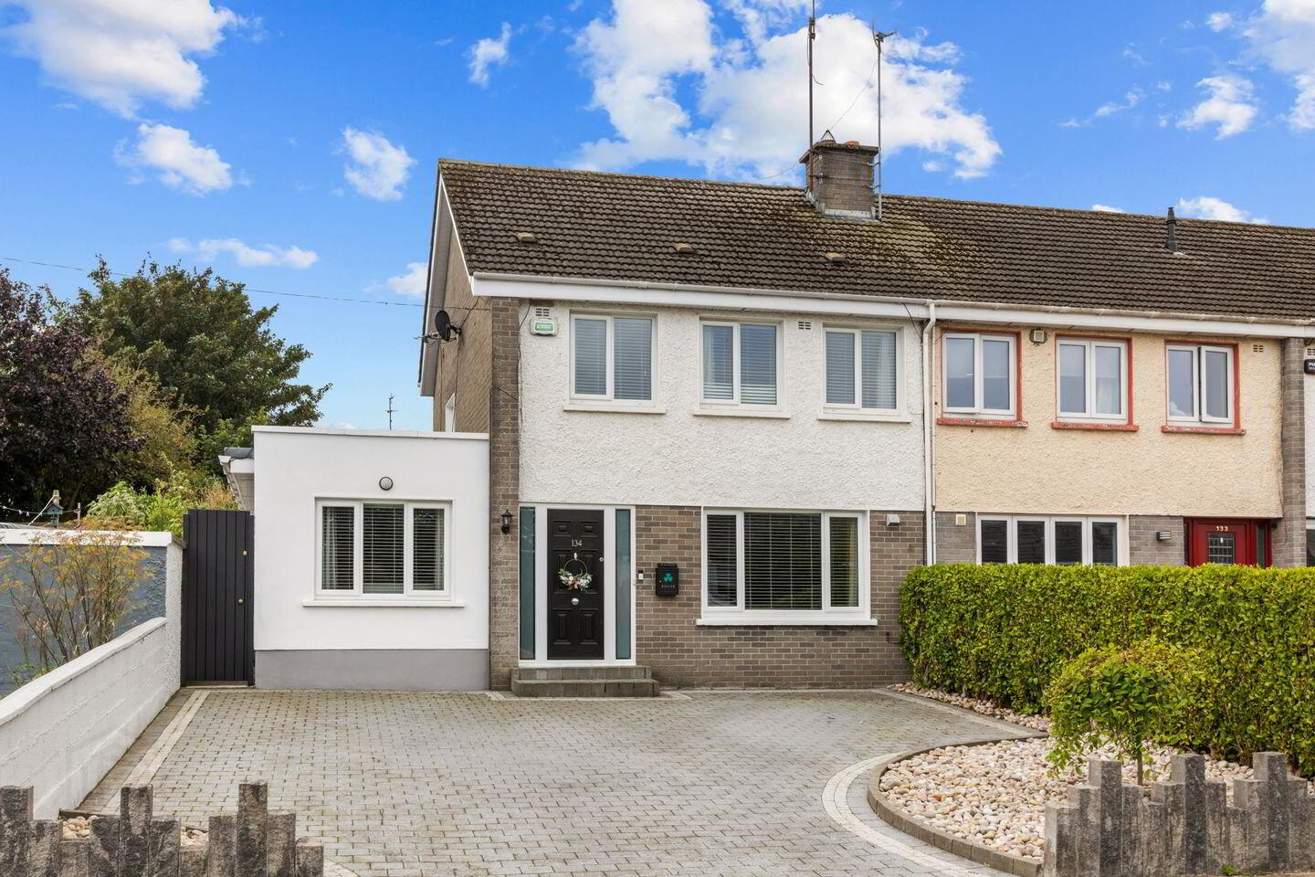 134 Glasmore Park 1 of 16