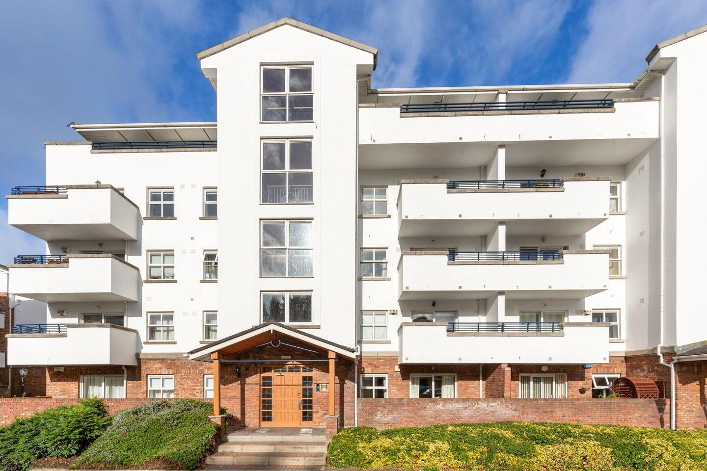58 Belfield Park 2 of 13