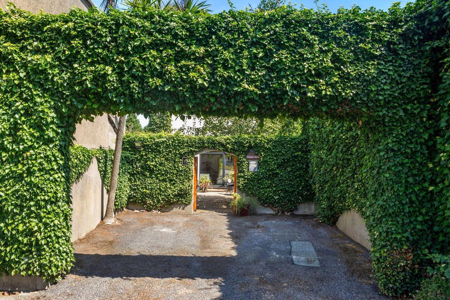 Belmont Mews 3 of 24