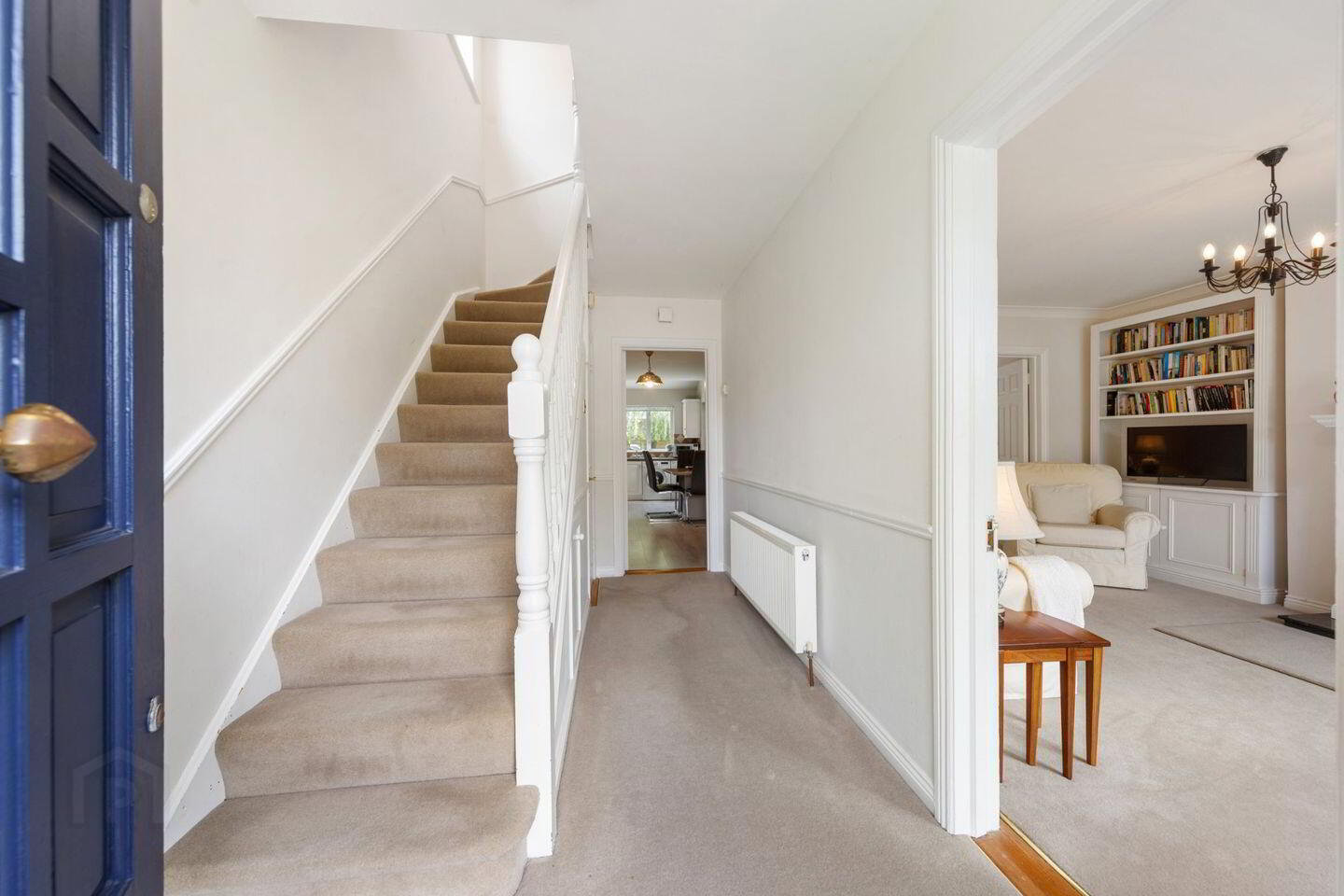 62 Fosterbrook 2 of 16