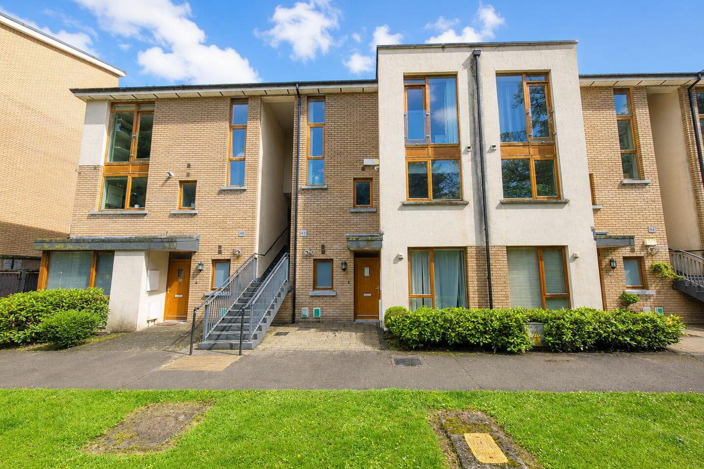 42 Blackrock Mews 2 of 30