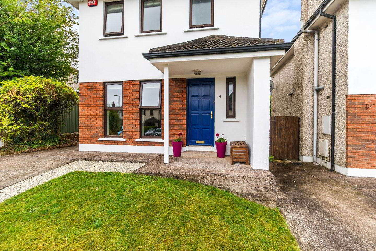 4 Amberley Heights 3 of 27