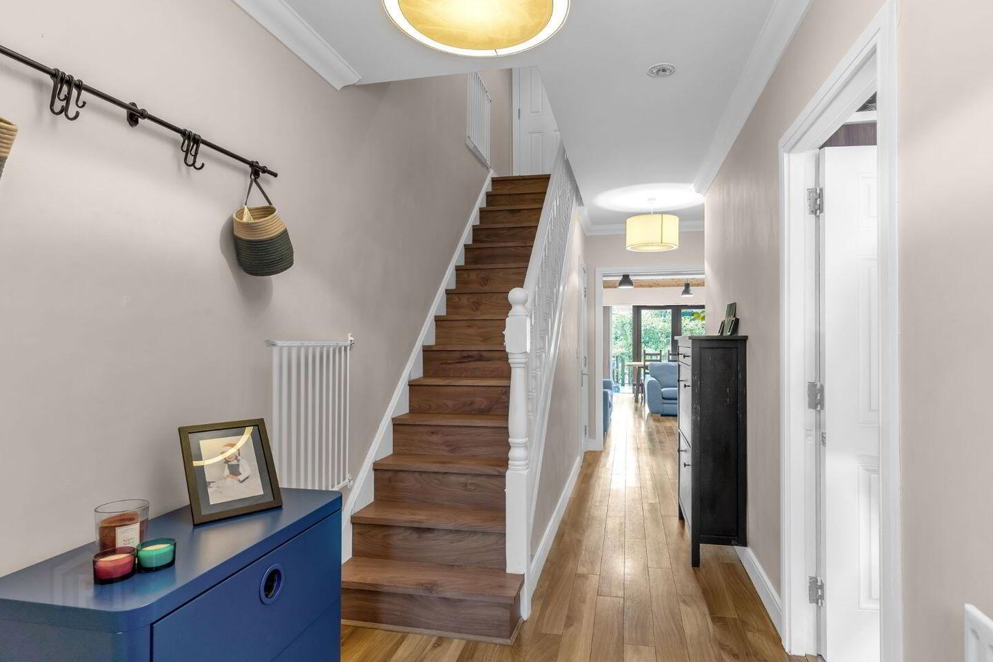 12 Stapolin House 3 of 31