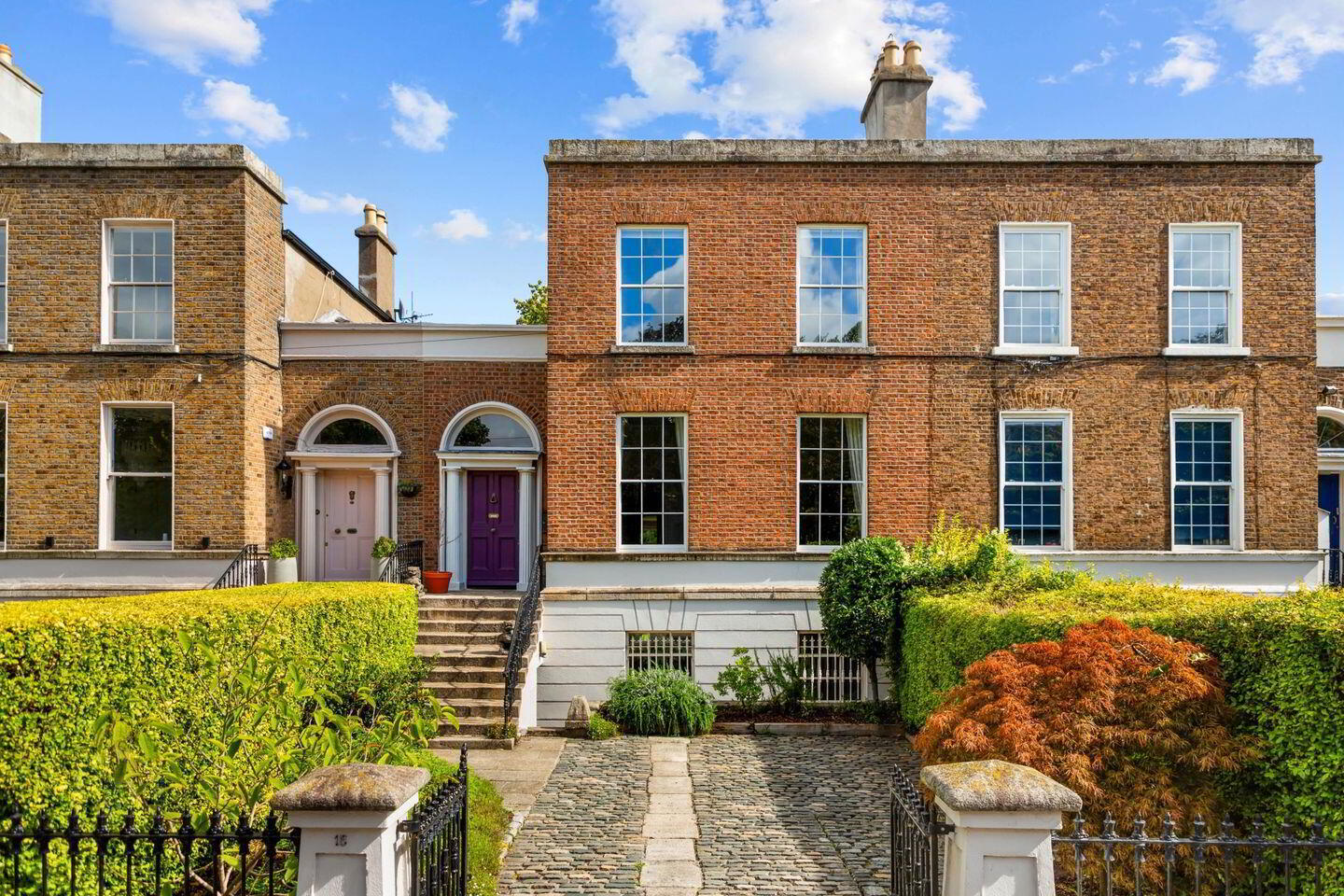 15 Belgrave Square East 1 of 43