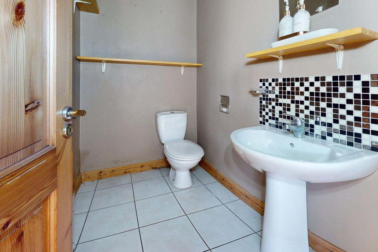 3 Bed Semi And Two, 2 Bed Apartments 22 of 23