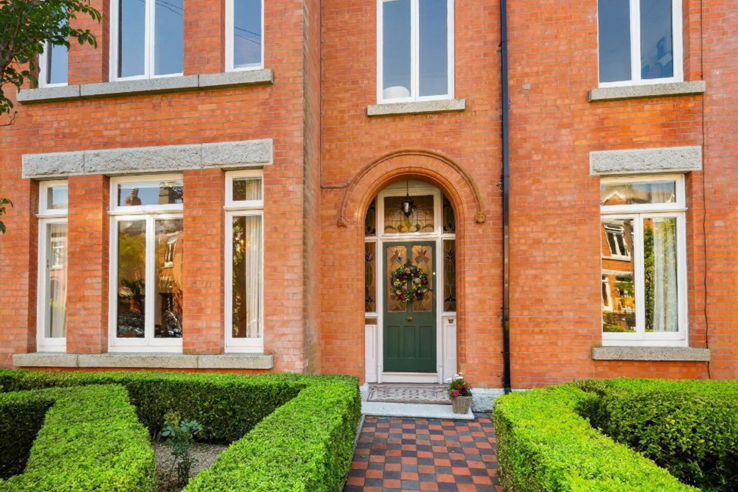 14 Healthfield Road 2 of 23