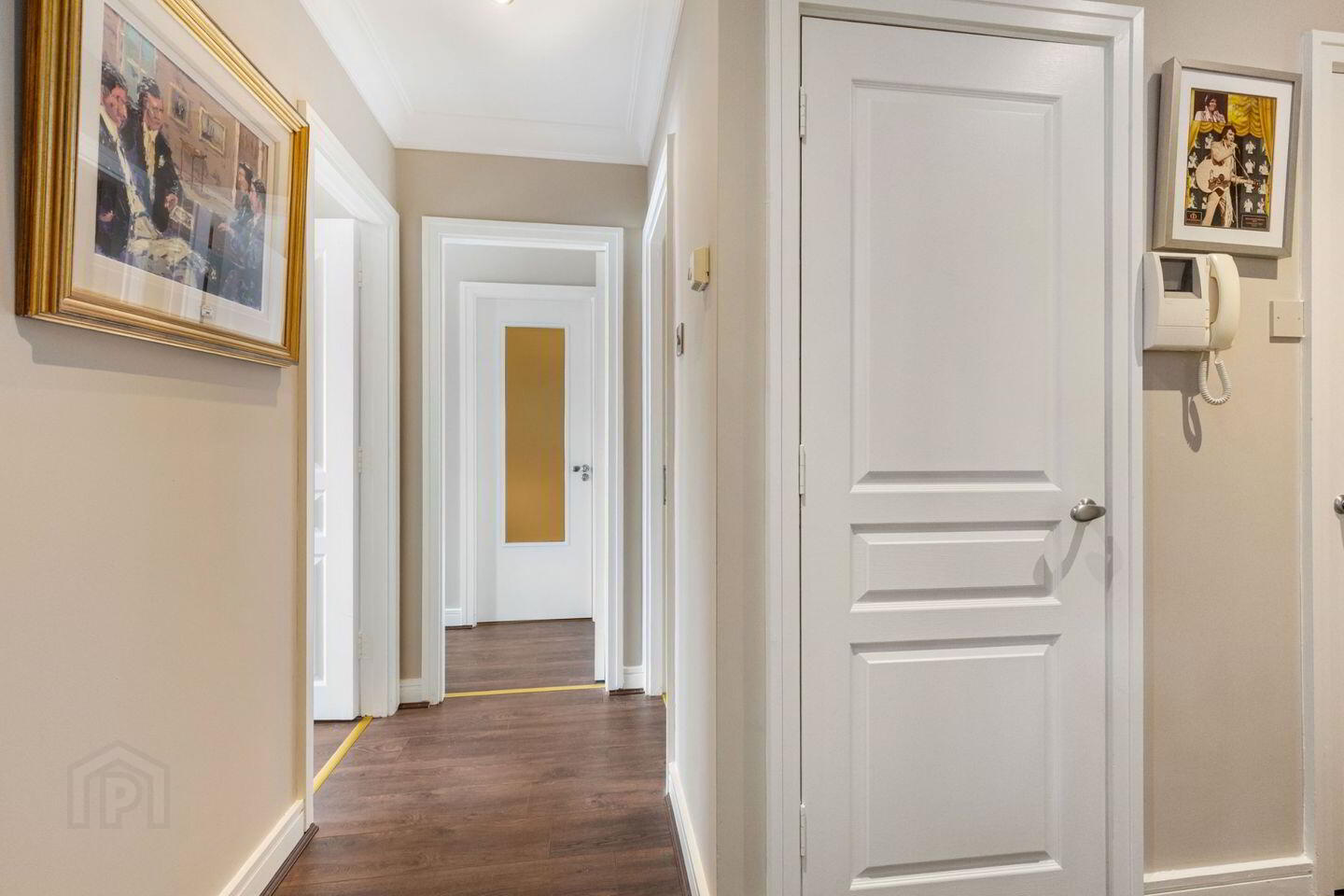 155 Bushy Park House 2 of 13