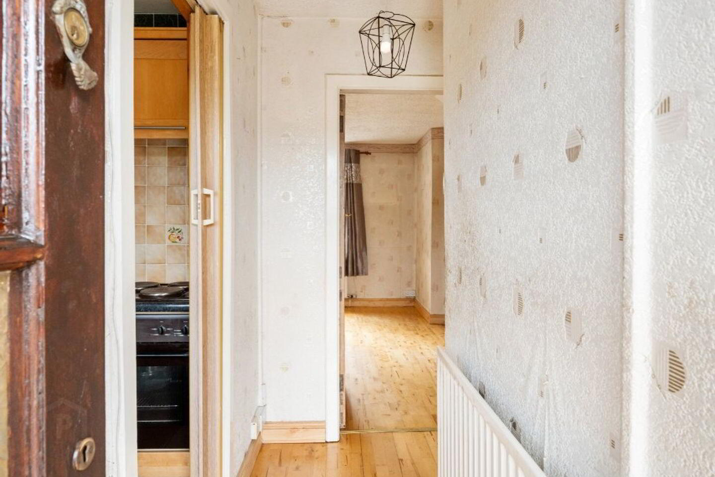 1 Larkfield Gardens 2 of 13