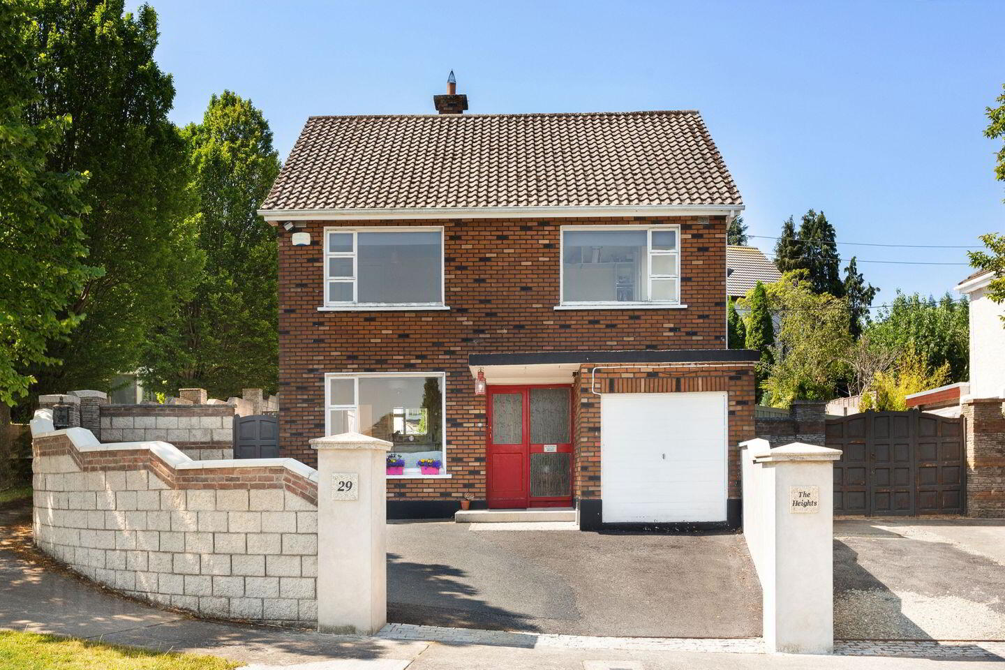 29 Ballyroan Heights 1 of 15