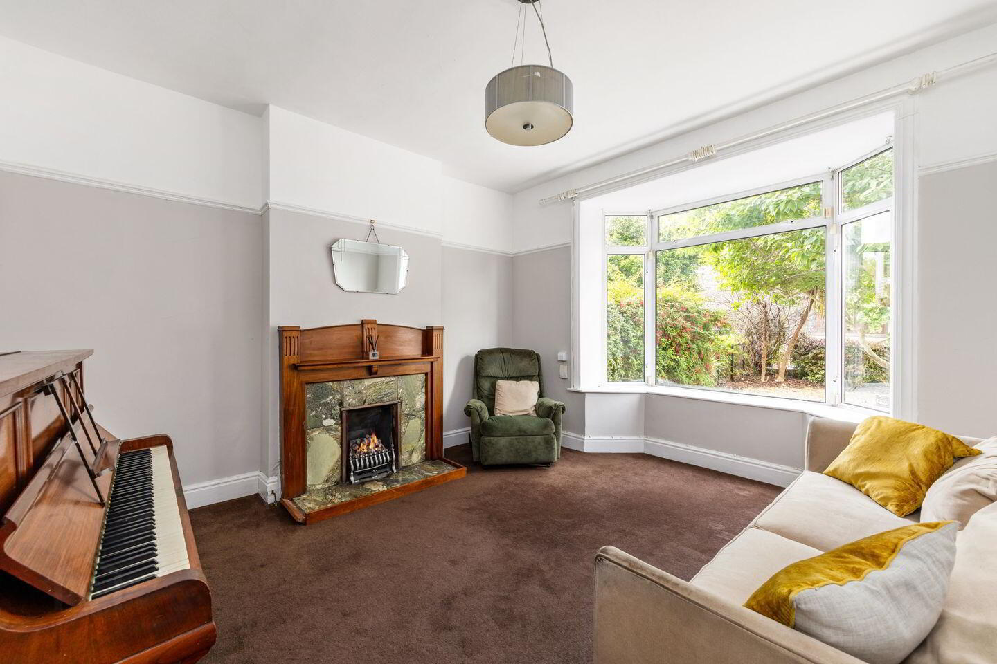 18 Oulton Road 3 of 22