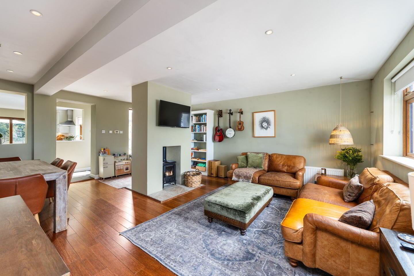 66 Cromcastle Green 3 of 19