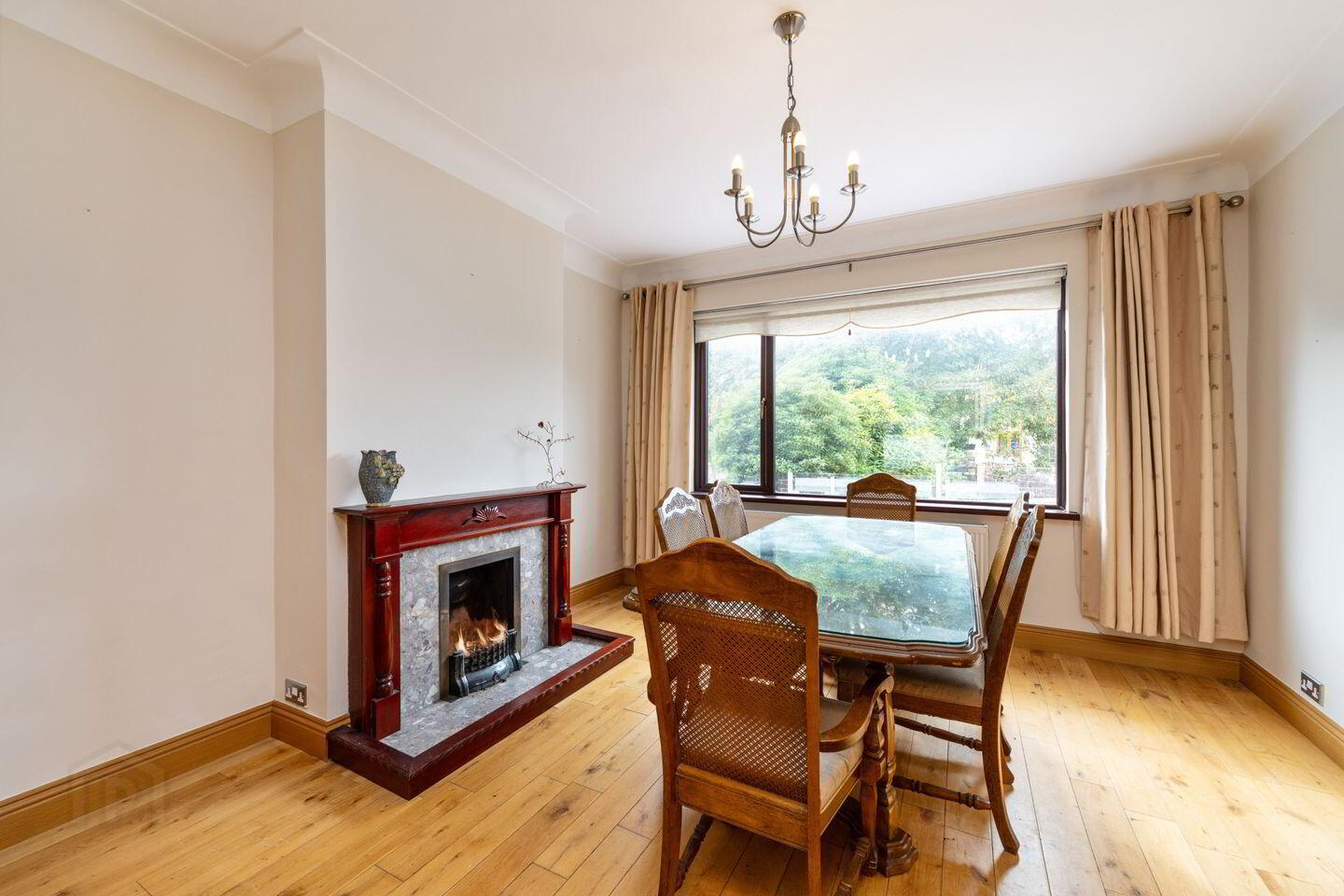 141 Ardlea Road 3 of 13