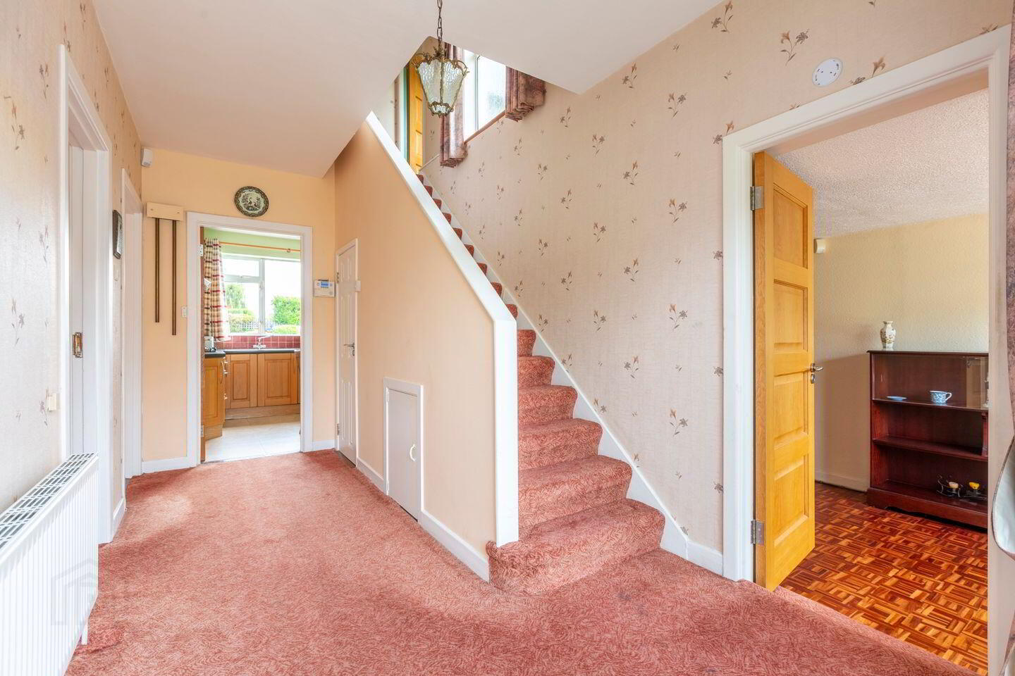 12 Arnold Grove 2 of 17