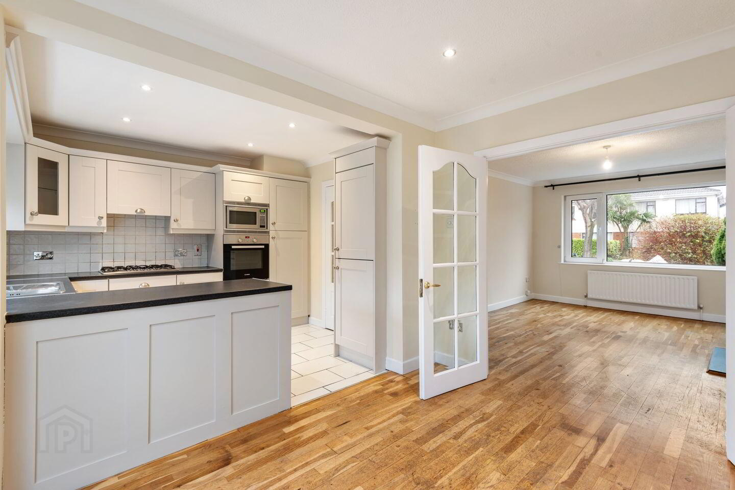 70 Seafield Court 3 of 15