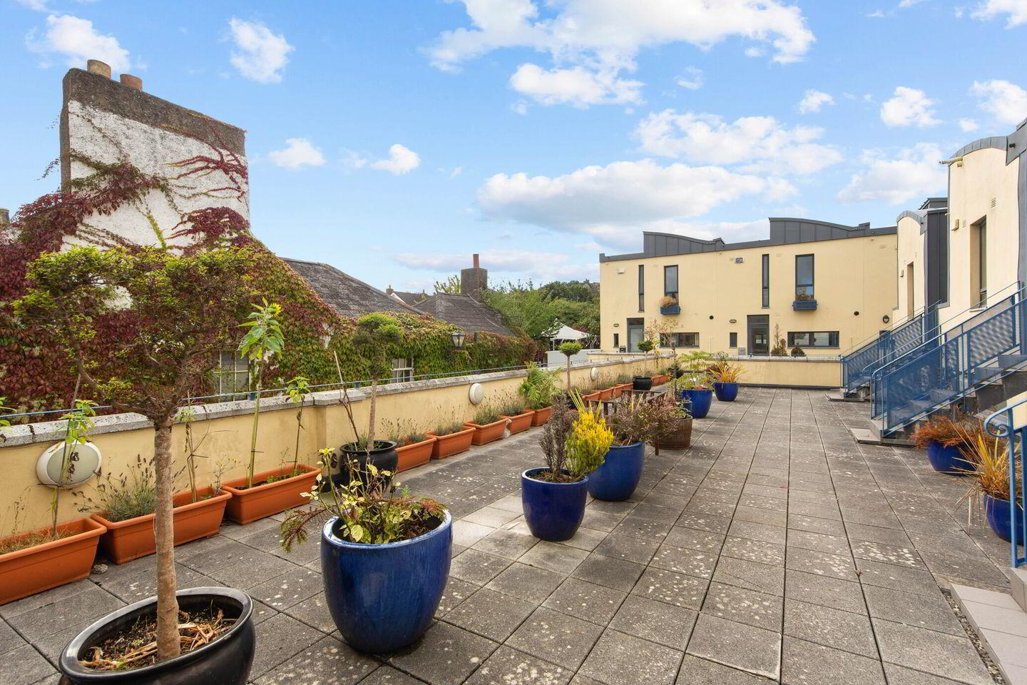 8 Castle Mews 3 of 20