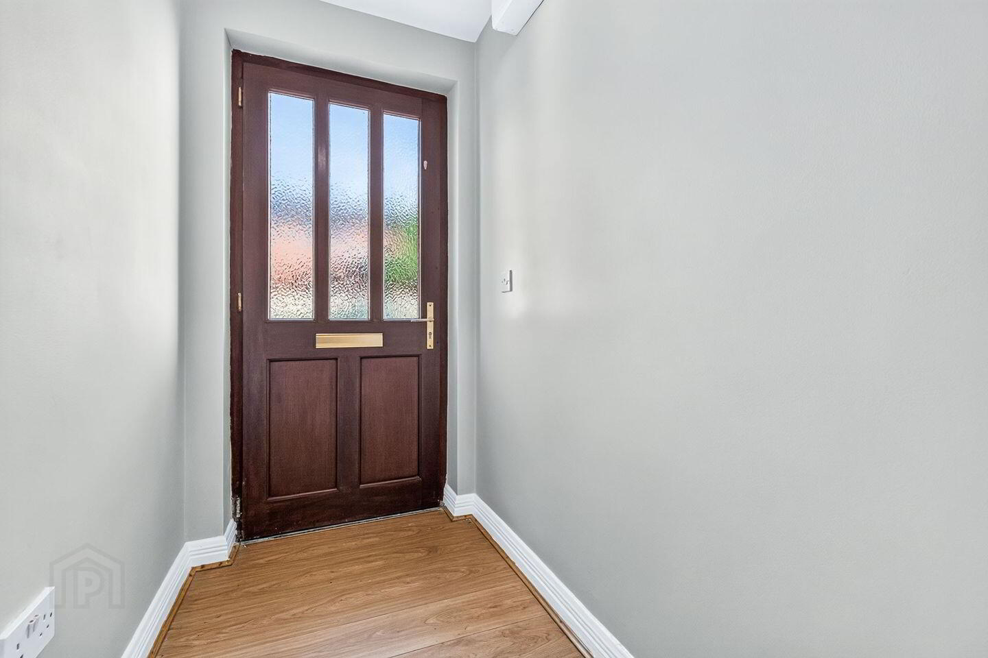 2 Hollymount Court 3 of 21