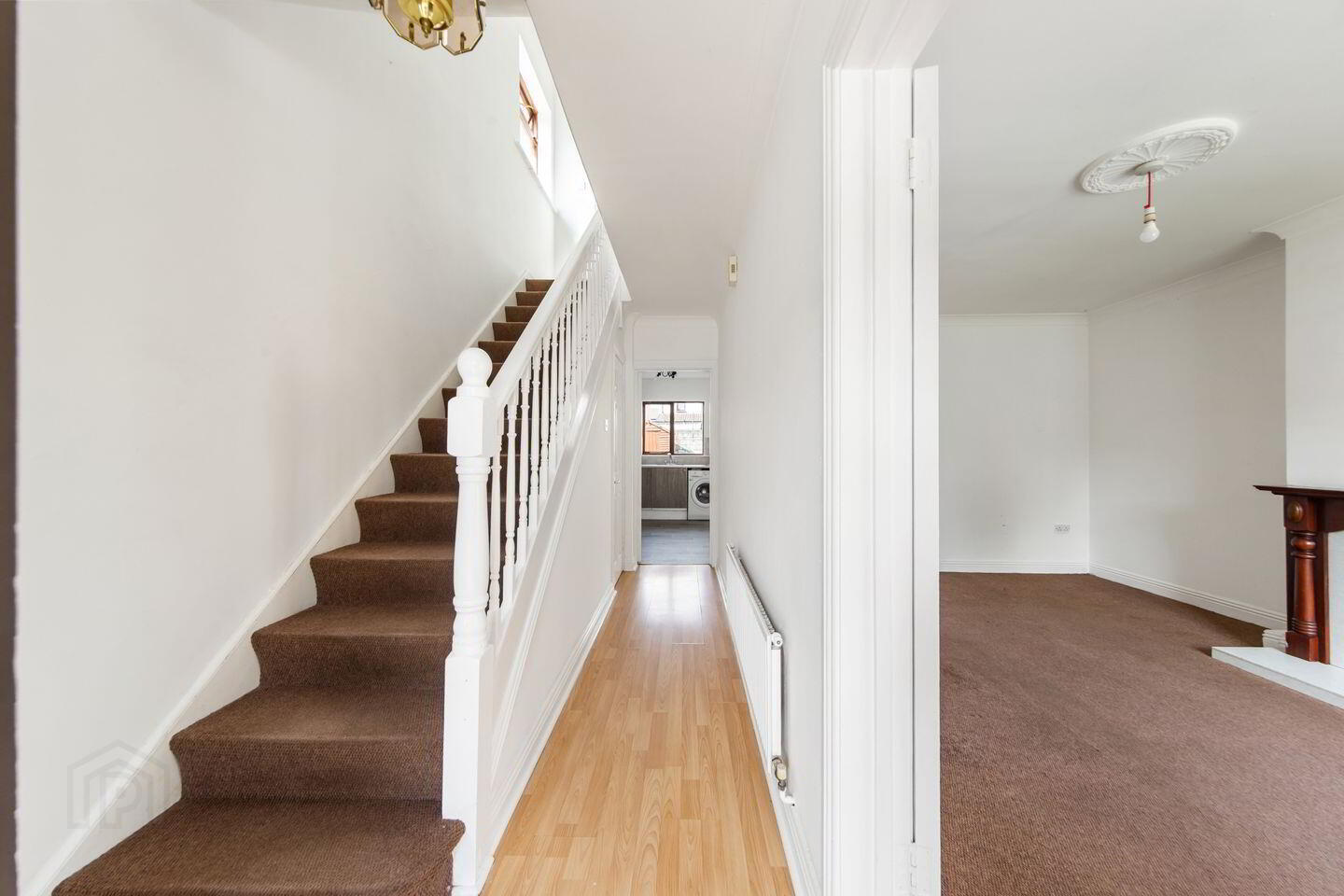 20 Bushfield Lawns 2 of 17