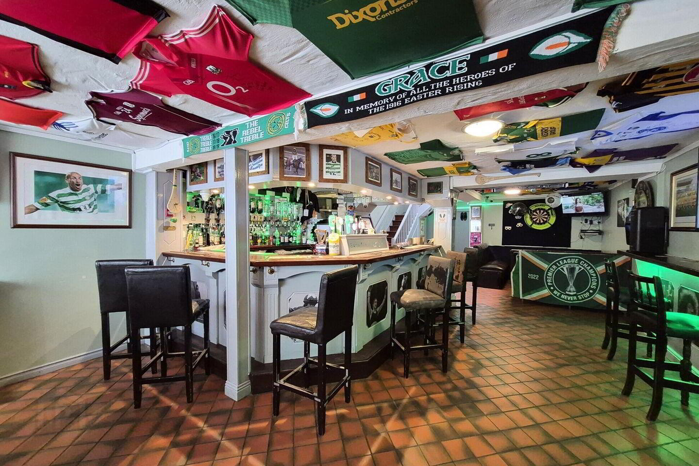 Residence & Licensed Premises 2 of 19