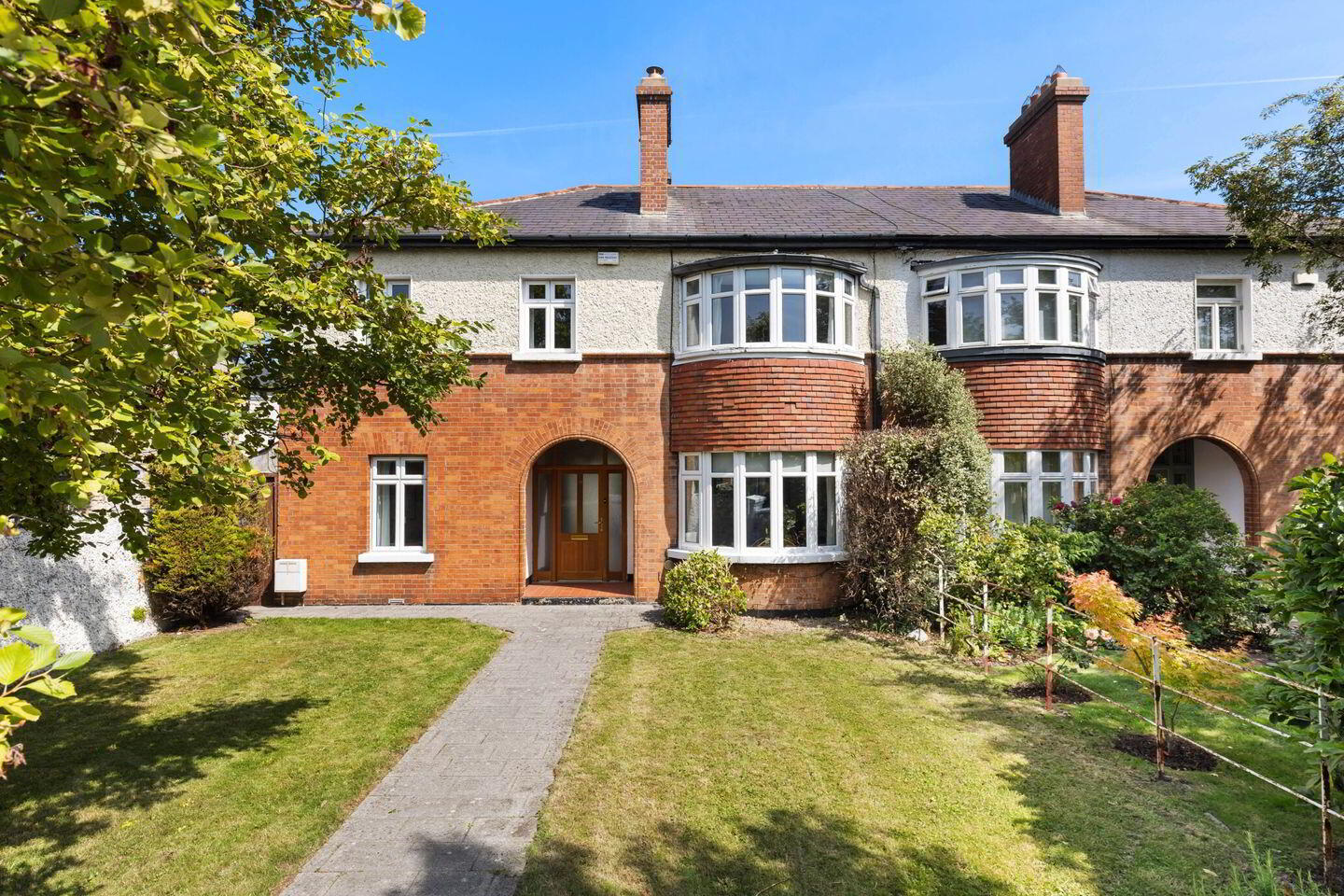 15 Leicester Ave 1 of 22