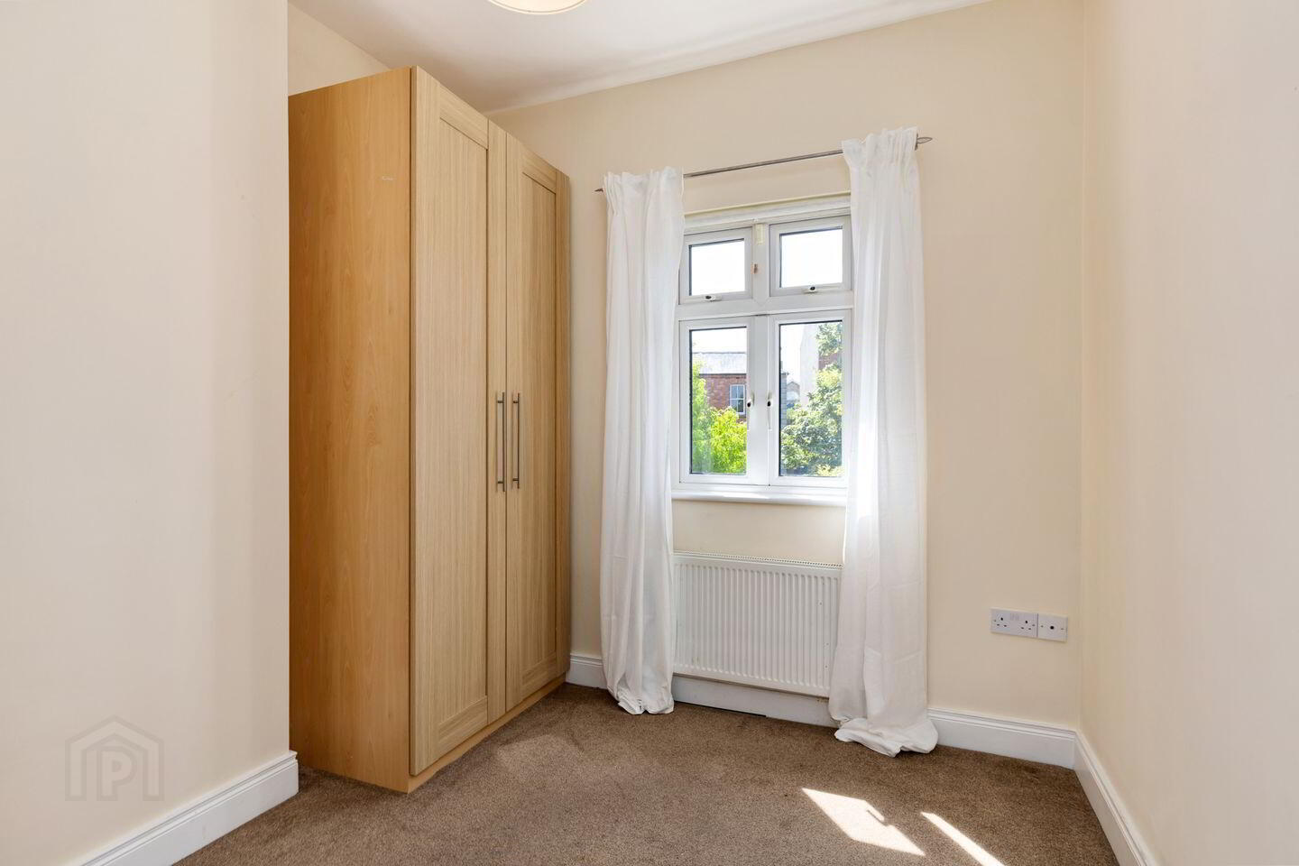 15 Leicester Ave 21 of 22