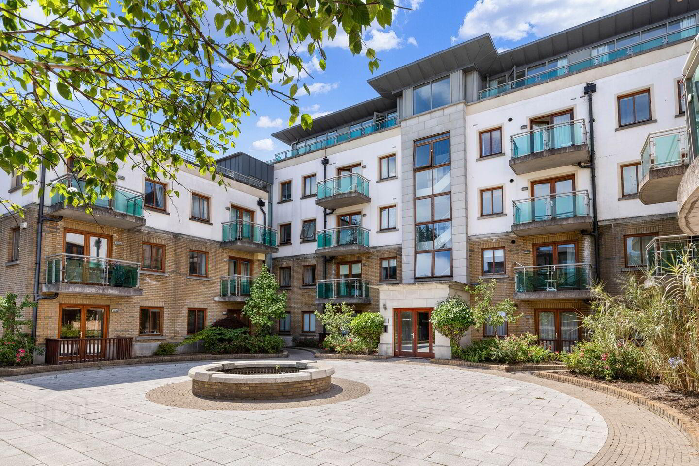 Penthouse, 31 Rathmines Wood 3 of 14