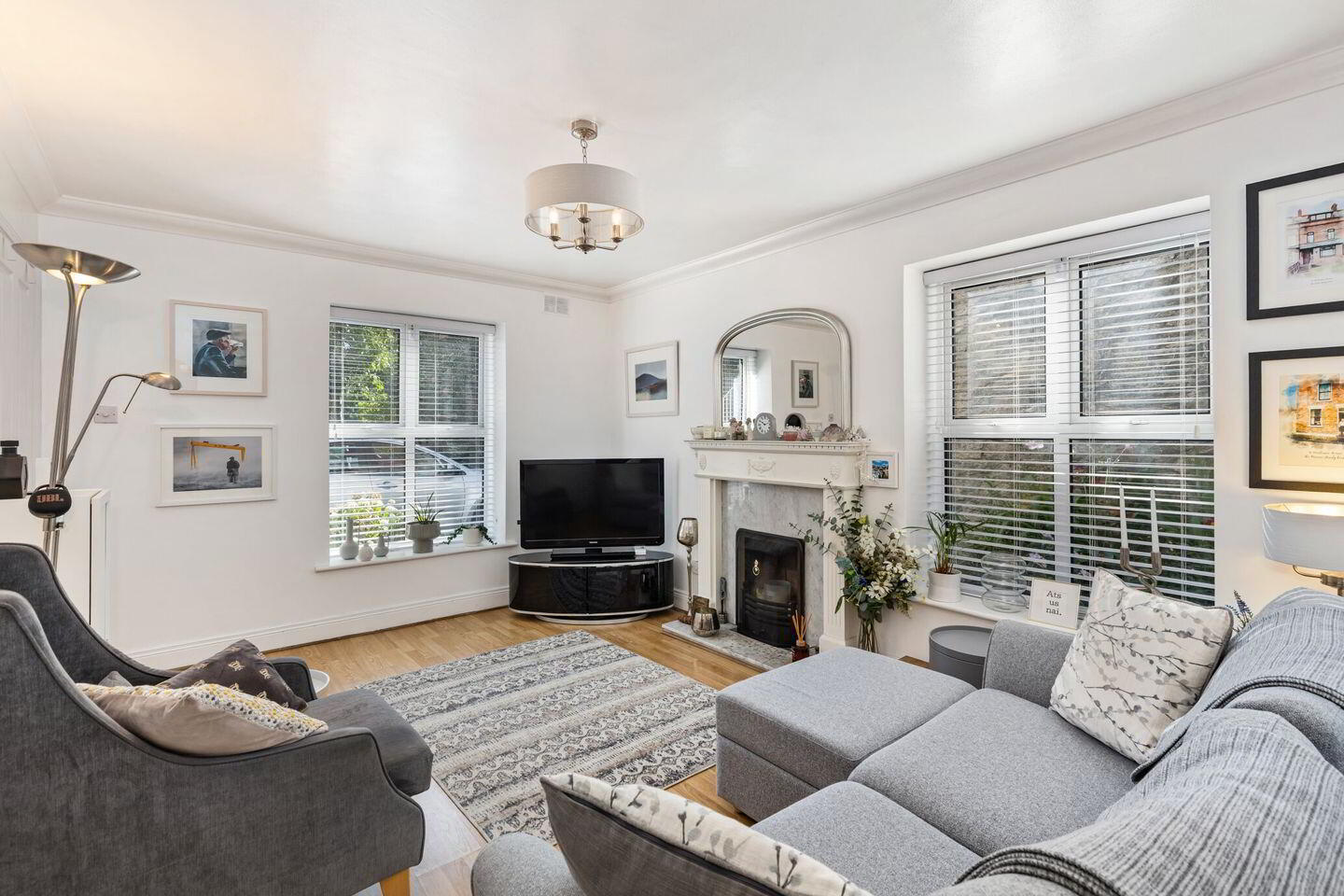 Apt 1, 30 Kenilworth Square West 3 of 10