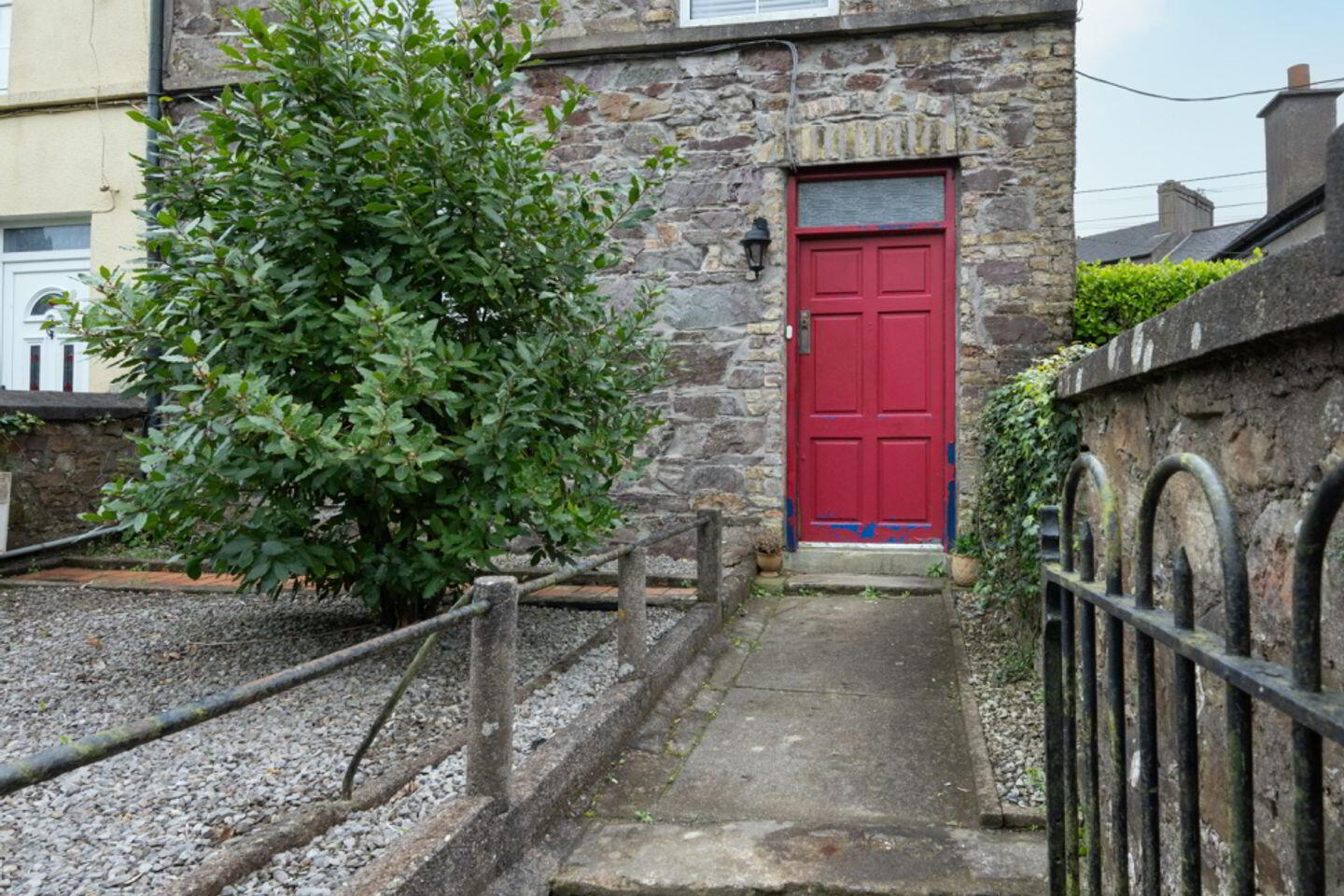 39 Spring Place 2 of 16