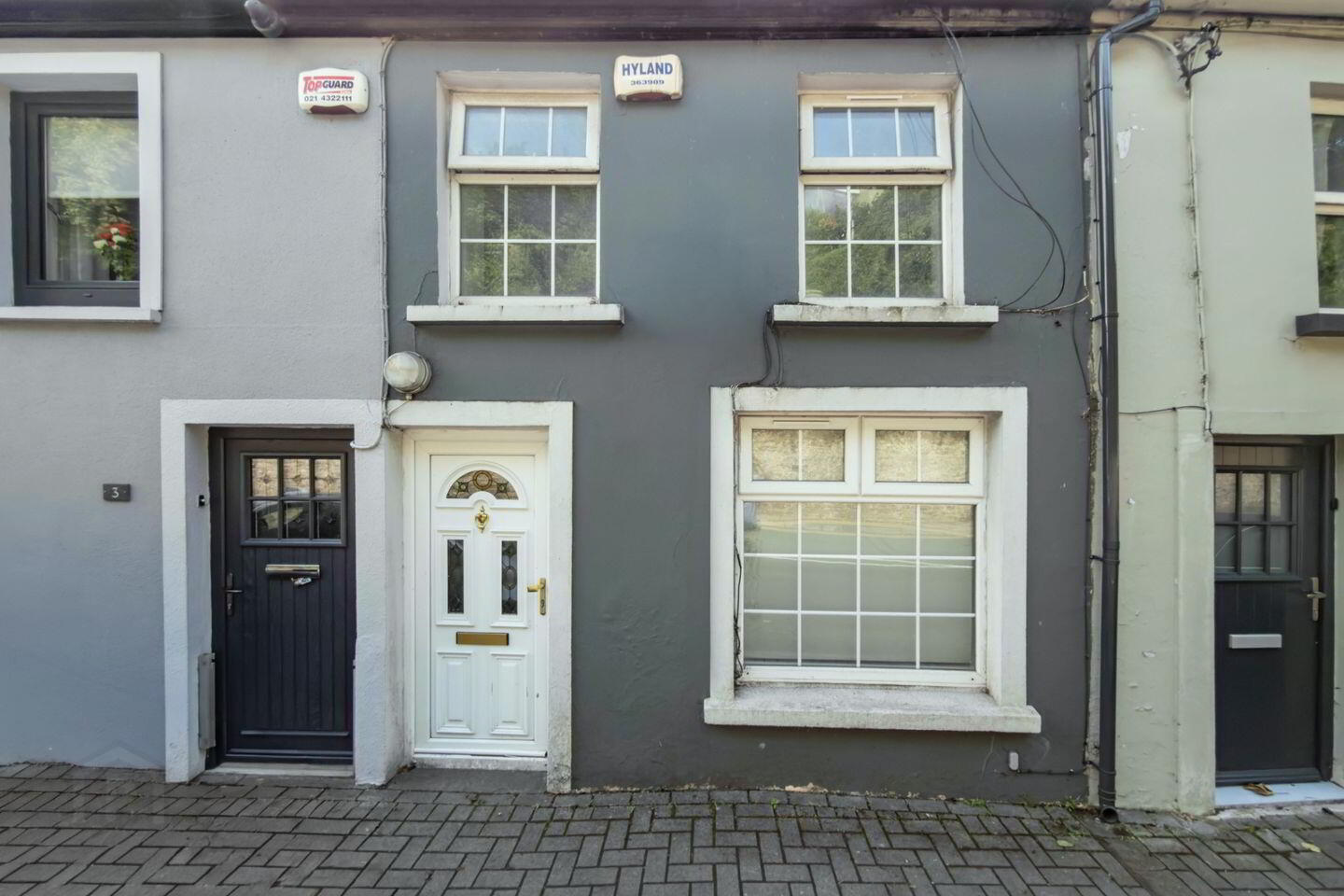 4 Barry's Terrace 1 of 21