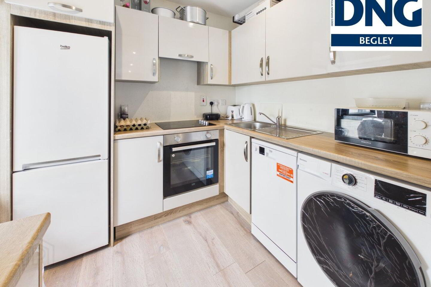 4 Apartments 21 of 22