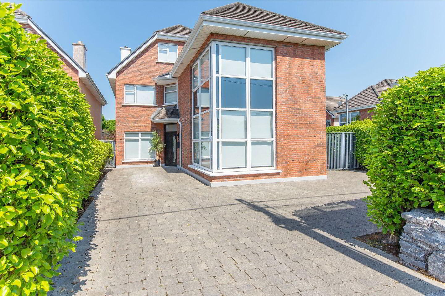 46 Rockbarton Park 1 of 24