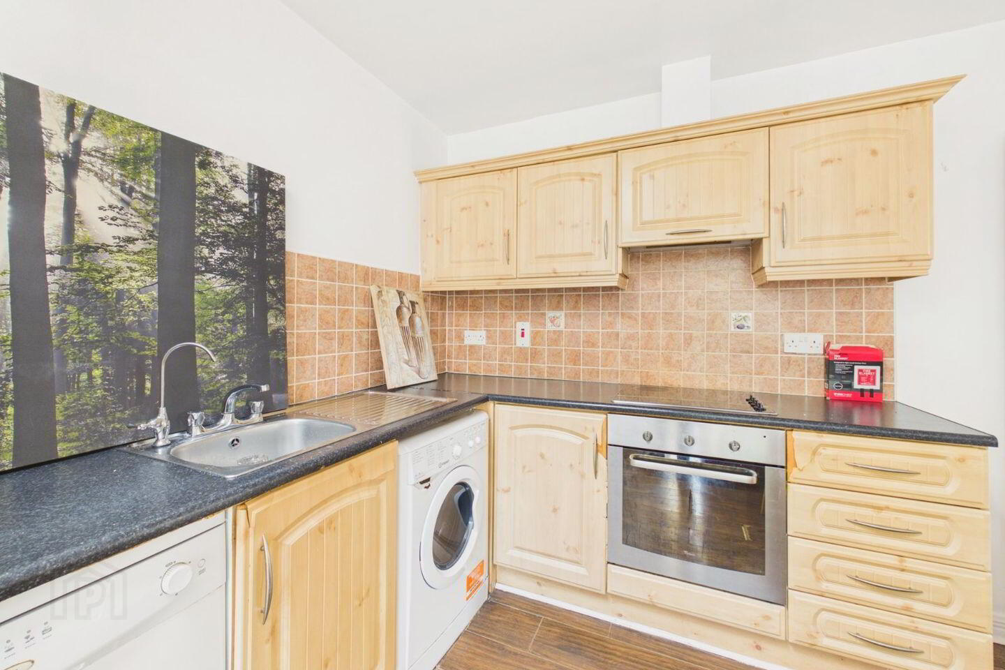 154 Manor Court 3 of 12