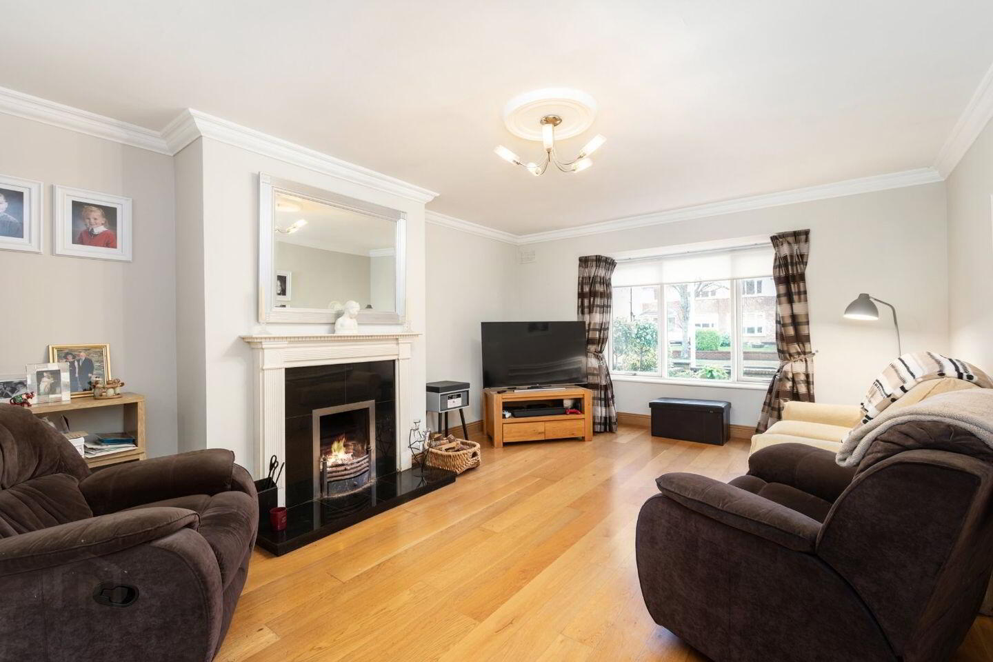 44 Glencairn Rise 2 of 21