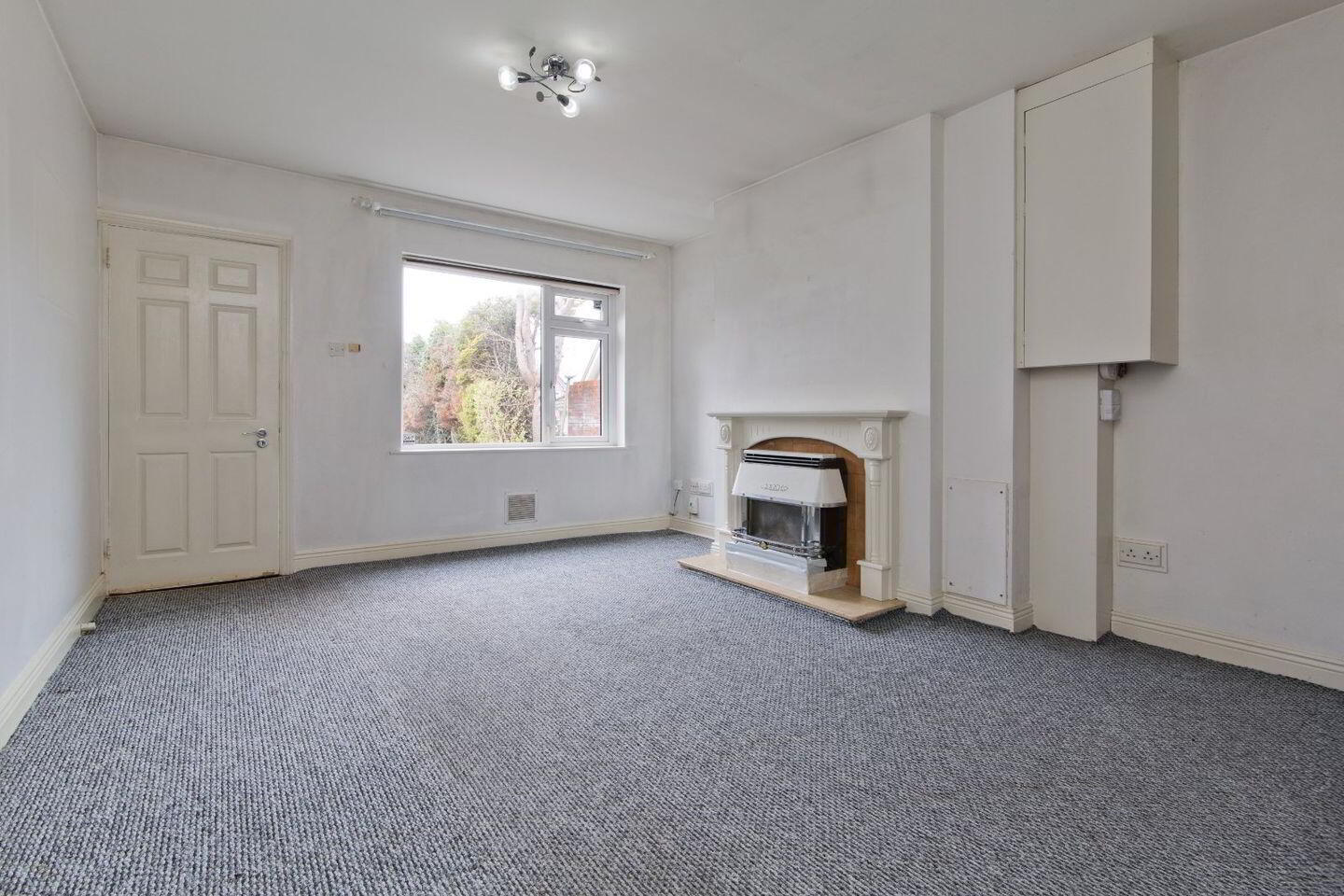 1 Monaloe Court 3 of 12