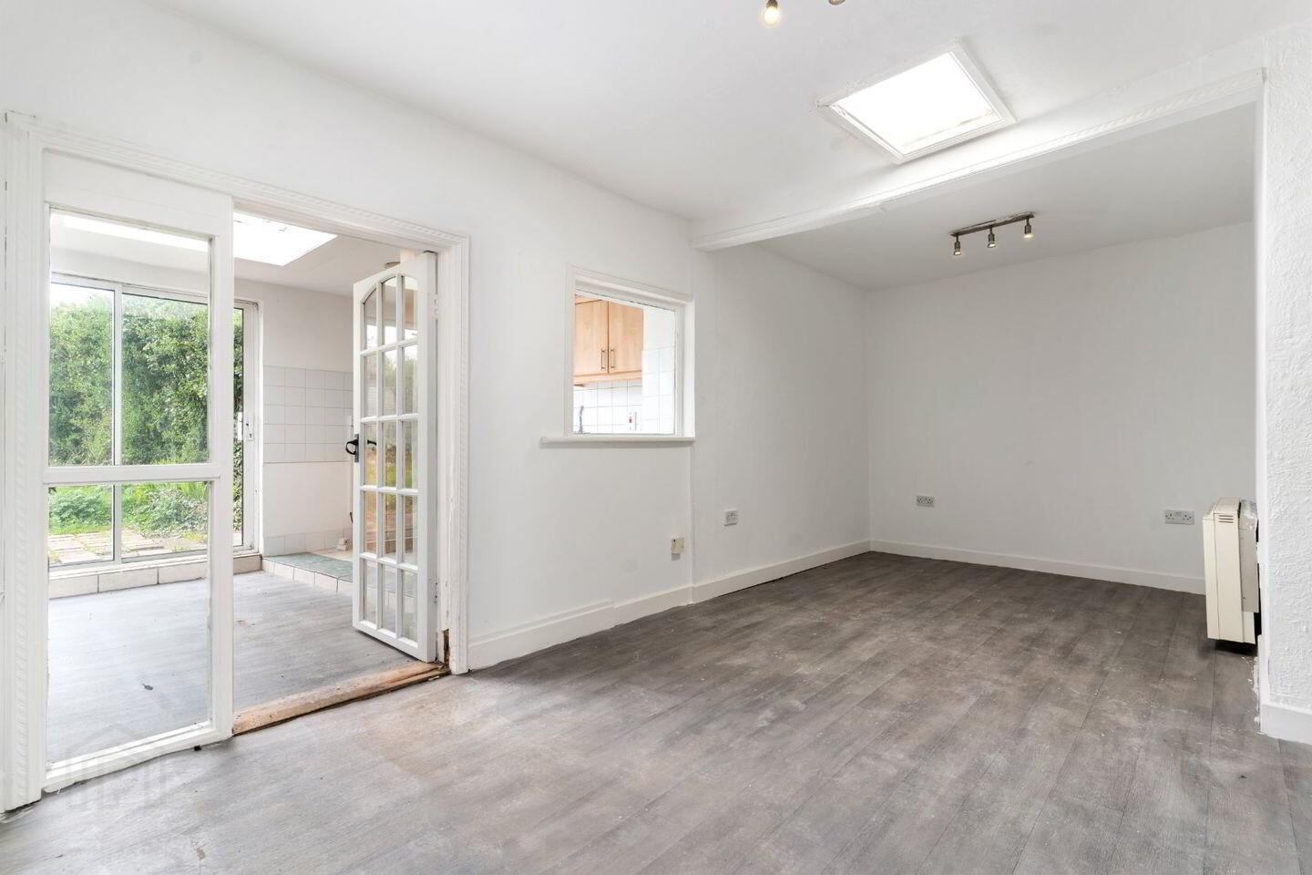 7 Old Bray Road 3 of 12