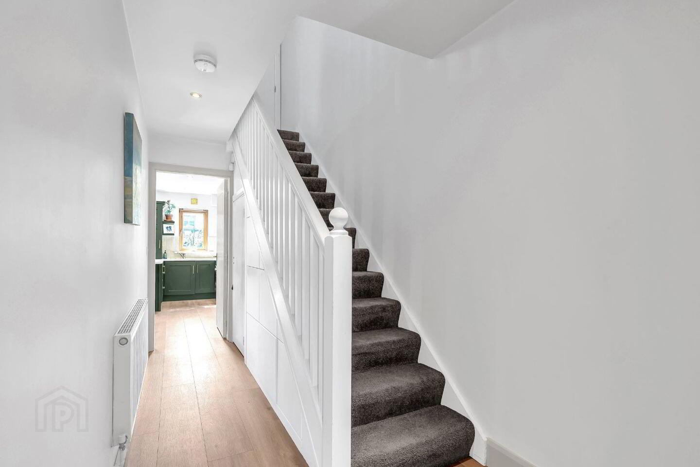 16 Alder Grove 3 of 21