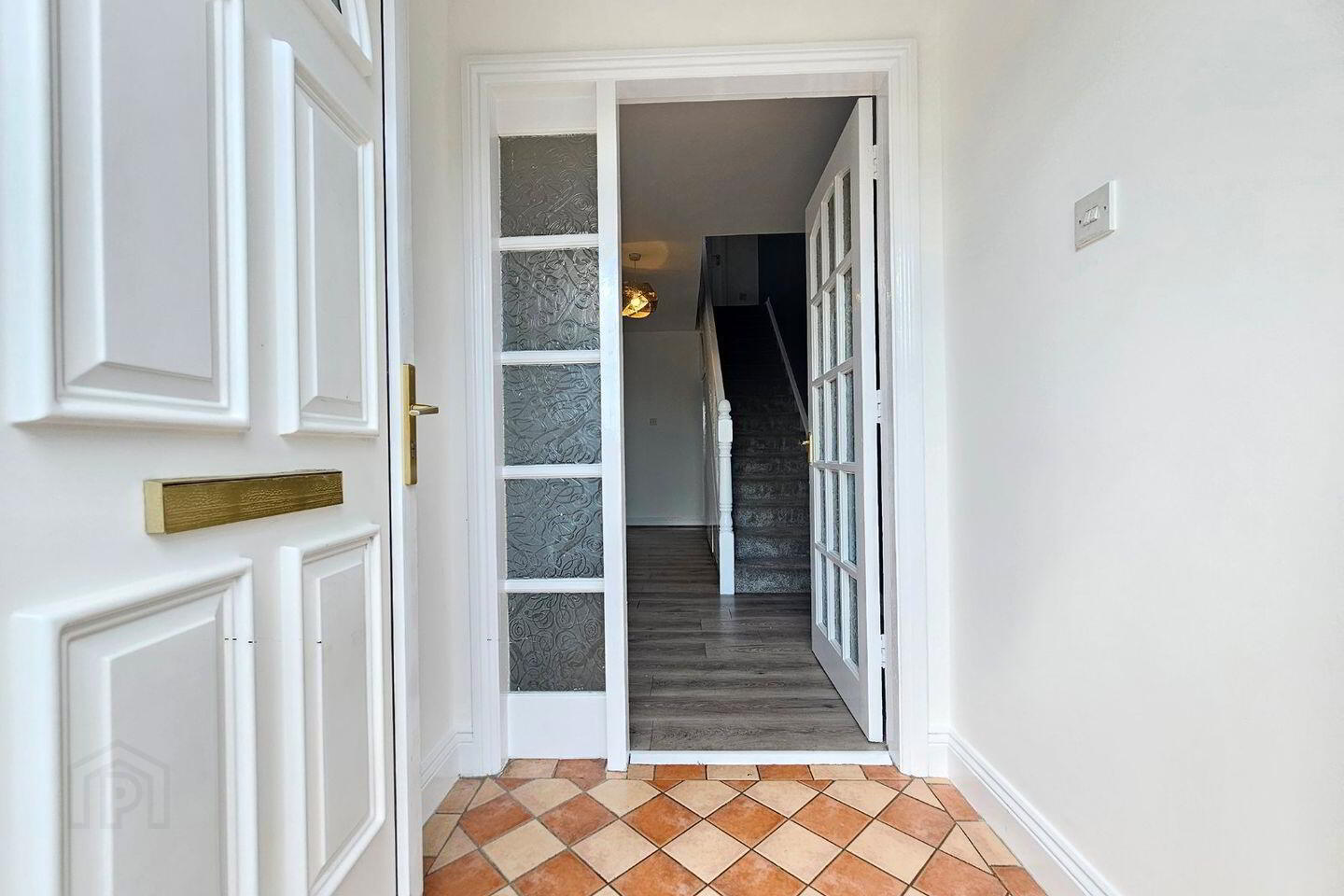 93 Abbey Court 3 of 23