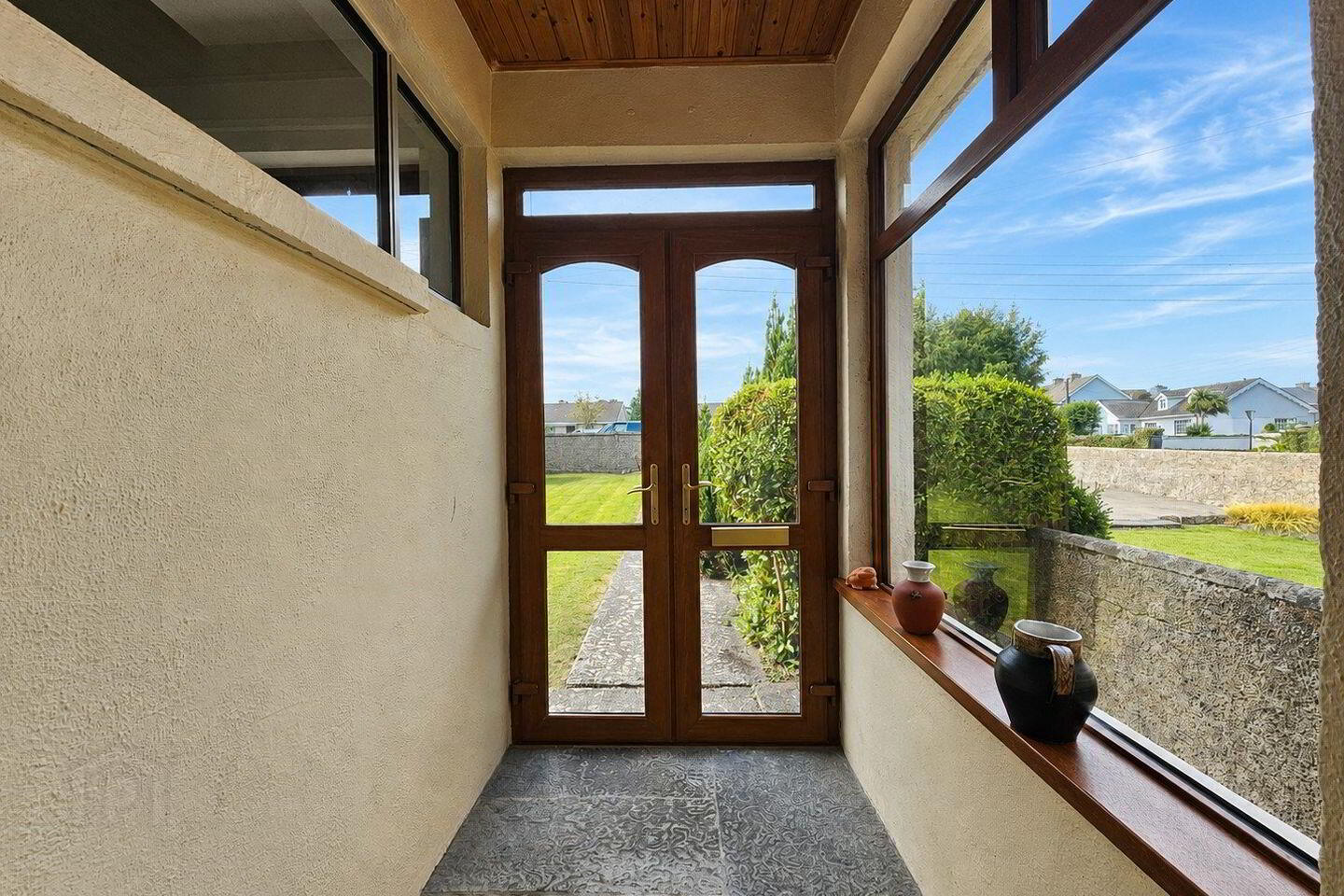 9 Lifford Road 2 of 21